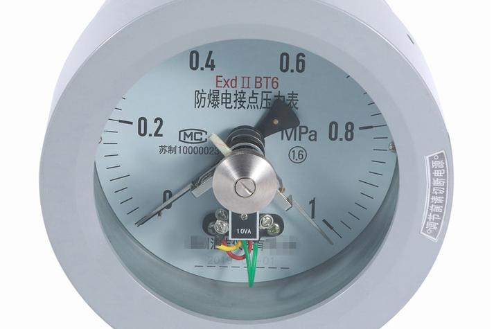 安全与精确防爆电接点压力表的工业应用