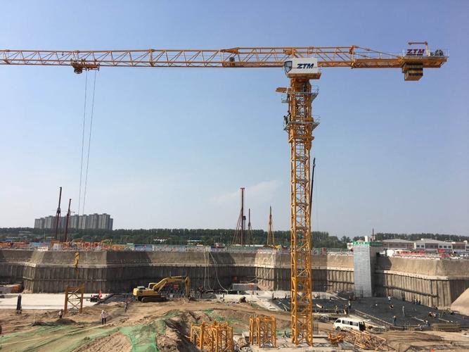 标中铁十七局集团建筑工程有限公司阆中山湖语项目塔吊、施工电