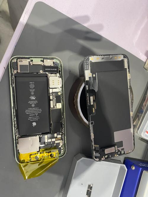 iPhone12存在质量问题，听筒可能出现故障，苹果免费维修