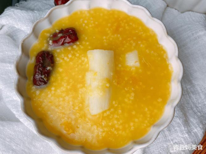 煮小米粥，切记不要直接煮，教你个诀窍，小米又香又黏超好喝