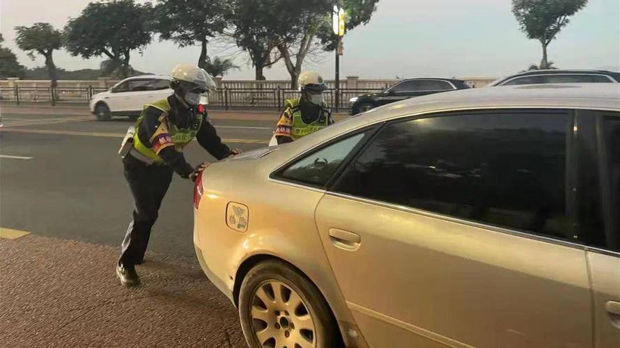 帮忙换轮胎、路上推故障车,珠海交警提醒出行要检查 家电资讯
