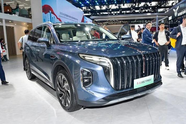 红旗HS7PHEV即将上市，插电混动中大型SUV，6座和7座布局