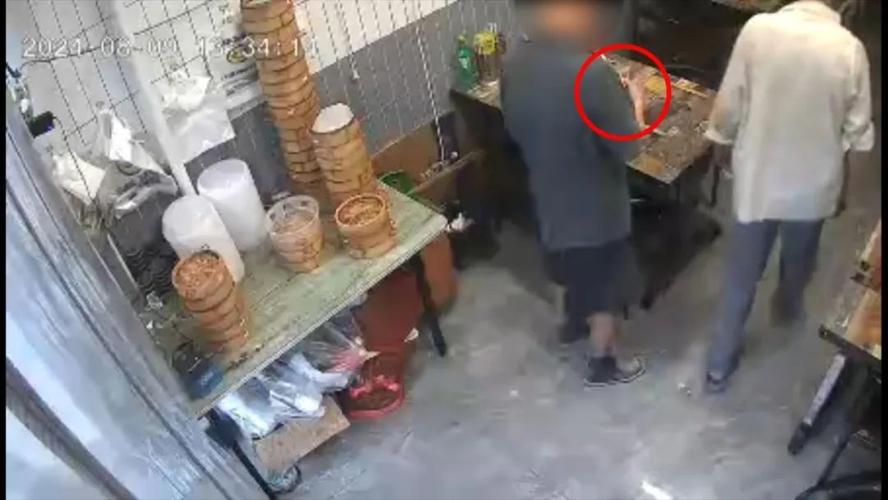 夏季行动|见理发店现金少，男子顺手又偷走了电吹风盒电推剪