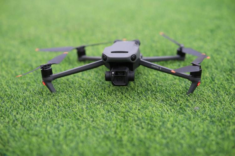 大疆御MAVIC3影像至上