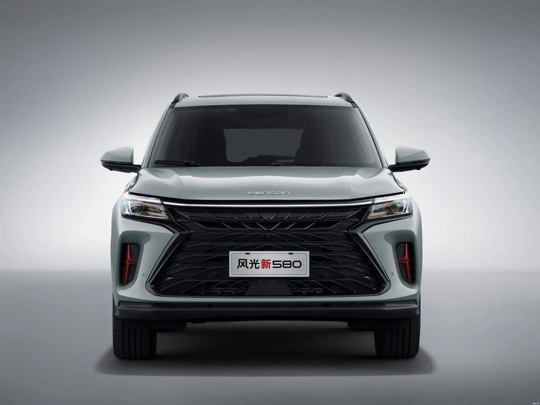 十万就能买6座SUV，风光580