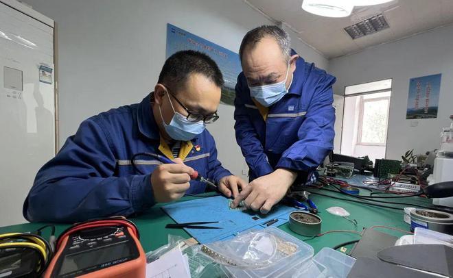 邯钢大型轧钢厂自主掌握重轨NDT故障维修技术缩短维修时间80