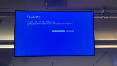 微软回应Windows电脑蓝屏CrowdStrike更新导致多个IT系统故障