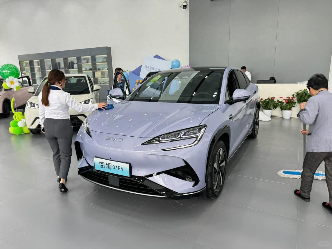 未来15万内车型配智驾?海豚普及冰箱?比亚迪海洋网还有这么多大招