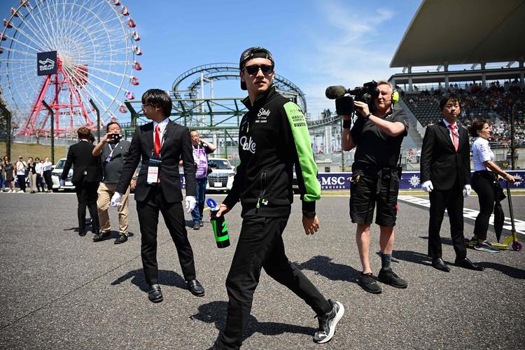 运气不佳，周冠宇F1迈阿密站赛车故障退赛