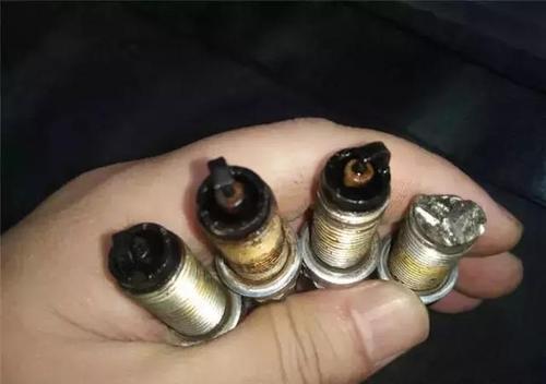 火花塞引发故障，车主索赔被拒