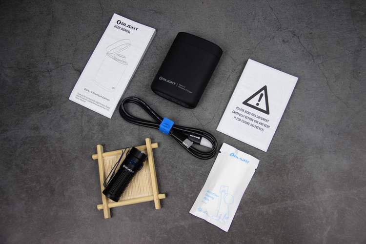 煤油打火机式的手电见过吗。傲雷Baton3手电延展EDC