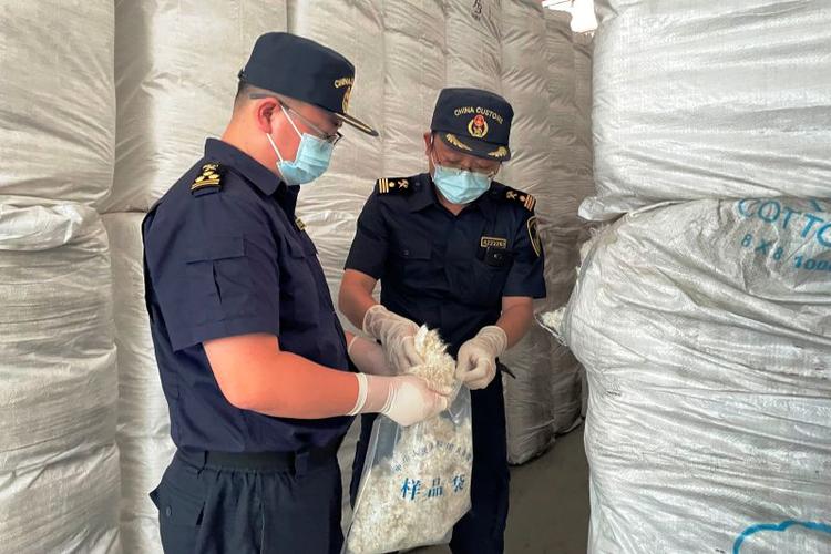 南京海关查获738台汽车空调压缩机，属禁止进口的“洋垃圾”