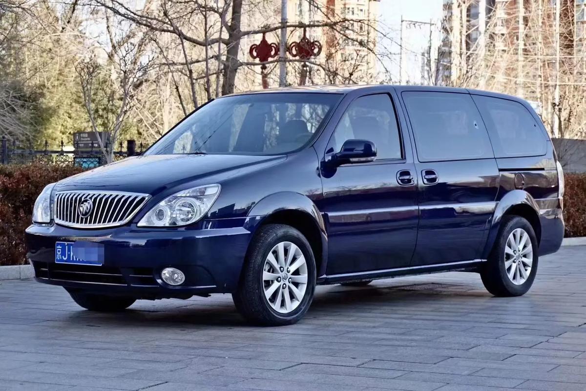 路试旧瓶装新酒别克GL8陆尊PHEV