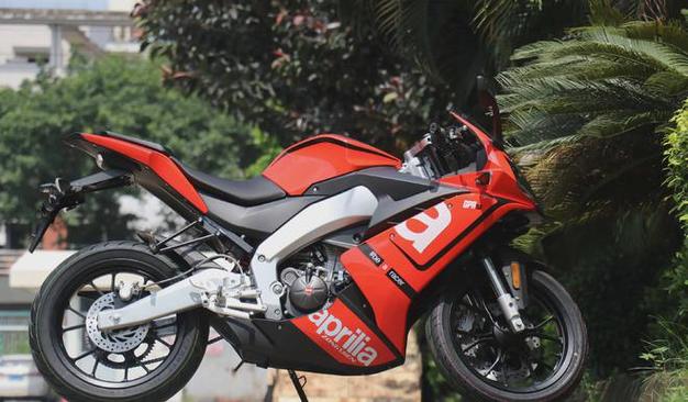 仿赛本色小钢炮，2021本田CBR150R印尼新色登场