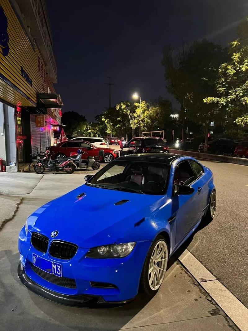 买一台E92M3，宝马历史最棒的自吸V8