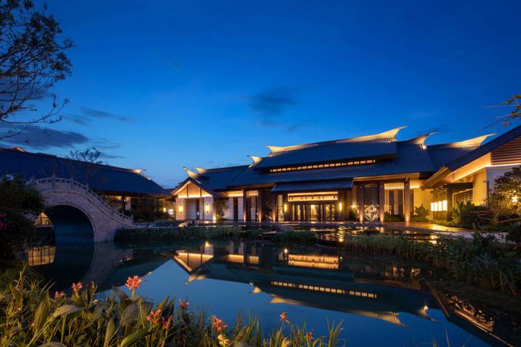 中国大酒店：匠心独运，演绎现代奢华艺术
