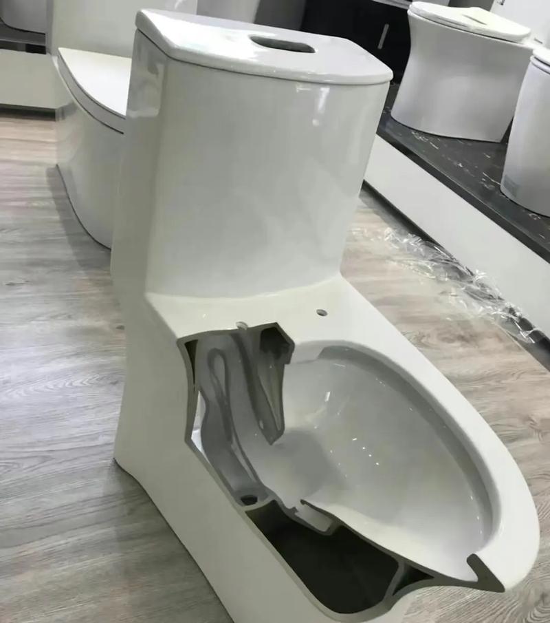 佳伟室内装修马桶：品质生活从细节开始