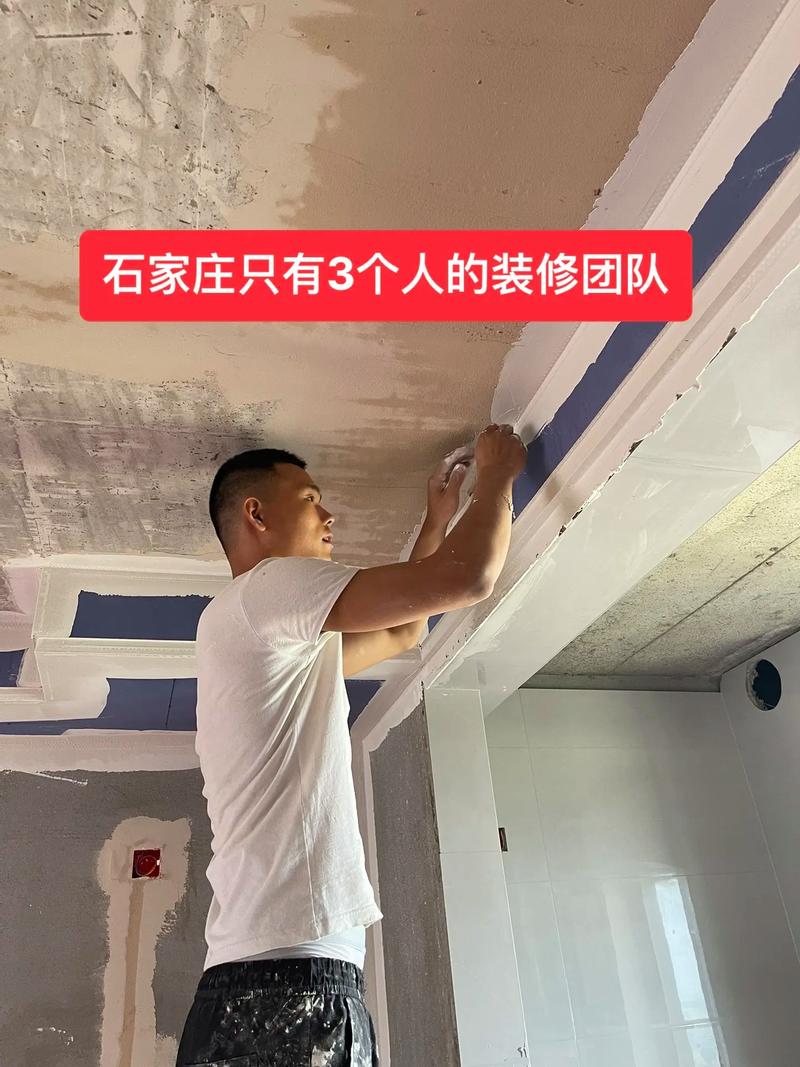 匠心独运，帅哥巧手筑就温馨空间_探访店内装修团队