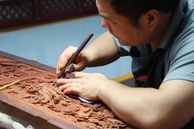 匠心独运，木香满屋_自贡室内装修木工技艺探秘